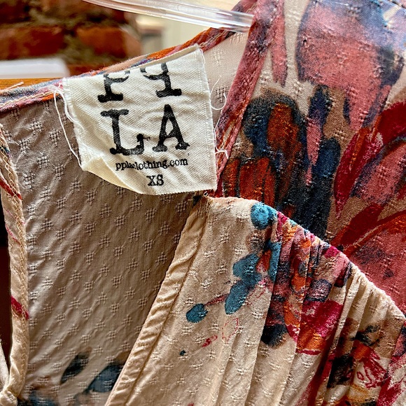 PPLA Carmen Cream Floral Print Bell Sleeve Romper - Picture 3 of 6